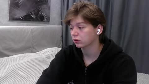 Snapshot of ausxuw chatting on September 23, 2025, 10:24 pm ausxuw online show from September 23, 2025, 10:24 pm