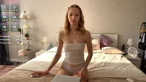 Snapshot of autumnroginson chatting on March 22, 2026, 1:14 pm Annie online show from March 22, 2026, 1:14 pm