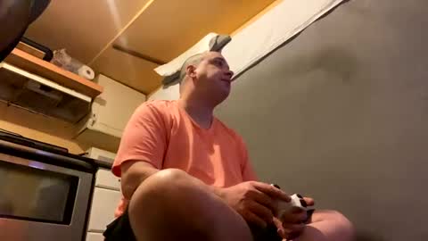 Snapshot of auz1812 chatting on January 1, 2025, 3:13 am Auz online show from January 1, 2025, 3:13 am