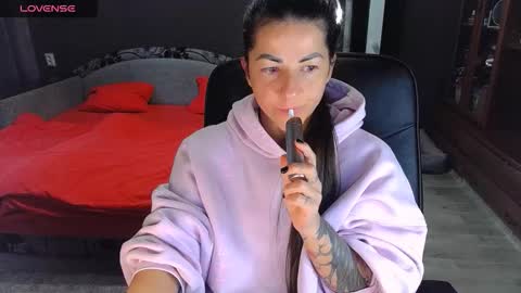 Snapshot of ava__doll chatting on October 15, 2025, 10:04 am Ava online show from October 15, 2025, 10:04 am