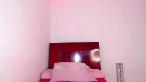 ava online show from October 15, 2025, 4:12 am