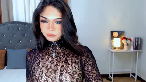Ava online show from December 1, 2024, 11:36 pm