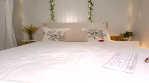 Pamela online show from August 7, 2026, 4:36 am
