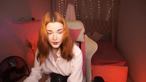  Ava  online show from November 11, 2025, 12:49 pm