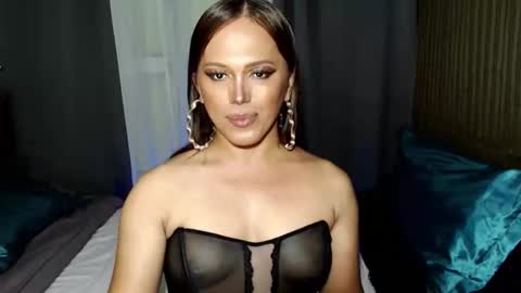 Snapshot of avasamlover chatting on April 23, 2026, 12:29 pm ts AvaXxL online show from April 23, 2026, 12:29 pm