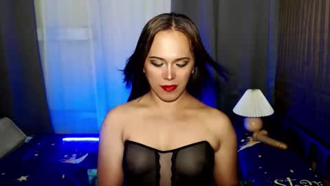 Snapshot of avasamlover chatting on May 5, 2026, 7:55 pm ts AvaXxL online show from May 5, 2026, 7:55 pm