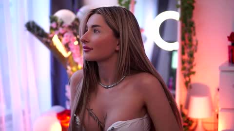 Carina online show from February 20, 2025, 5:33 am