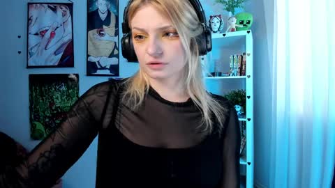 Ava online show from April 27, 2026, 1:42 pm