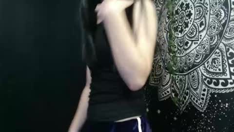 ave_tt online show from October 20, 2025, 6:52 pm