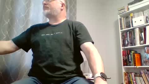 Snapshot of averagegreg chatting on April 9, 2026, 2:33 pm Greg online show from April 9, 2026, 2:33 pm