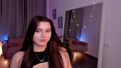 Avery online show from December 15, 2025, 10:03 pm