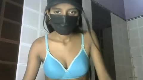 avery_lust01 online show from May 7, 2026, 6:08 am