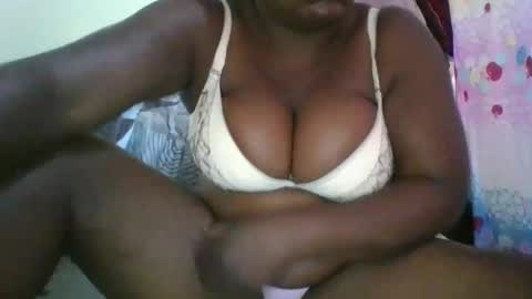 Snapshot of avril254 chatting on October 1, 2025, 7:03 am avril254 online show from October 1, 2025, 7:03 am