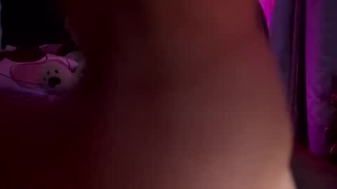 Avril online show from March 30, 2026, 4:46 am