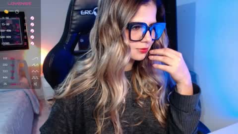 Snapshot of avrill_morgan chatting on October 7, 2025, 7:11 pm Avrill Morgan online show from October 7, 2025, 7:11 pm