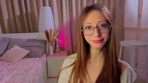 Snapshot of avrillemell chatting on March 13, 2026, 9:32 pm Avril online show from March 13, 2026, 9:32 pm