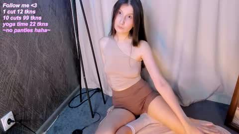 Snapshot of avrora_shy_ chatting on November 8, 2025, 8:29 pm Avrora online show from November 8, 2025, 8:29 pm