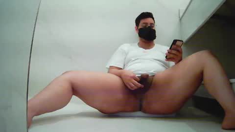 awardy3211 online show from September 17, 2025, 10:06 am