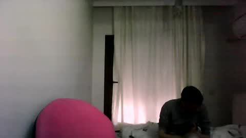 awesenheit online show from May 11, 2026, 4:48 pm