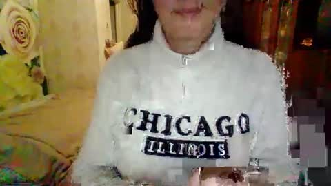 awesomeladyy online show from December 9, 2024, 12:30 pm