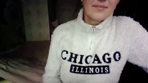 awesomeladyy online show from December 10, 2024, 9:55 am