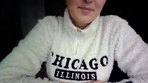 awesomeladyy online show from December 28, 2024, 10:14 am