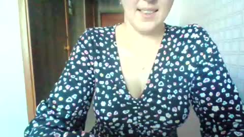 Snapshot of awesomeladyy chatting on February 24, 2026, 8:34 am awesomeladyy online show from February 24, 2026, 8:34 am