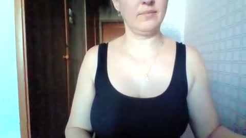 Snapshot of awesomeladyy chatting on March 14, 2026, 8:31 am awesomeladyy online show from March 14, 2026, 8:31 am