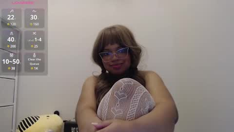 Jasminee online show from March 1, 2025, 6:32 pm
