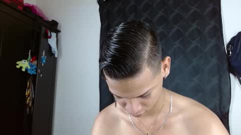 axcel online show from November 7, 2025, 1:22 pm