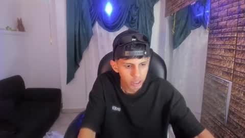 Snapshot of axeel_boy_ chatting on September 20, 2025, 12:55 am Axel online show from September 20, 2025, 12:55 am