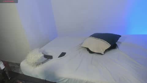Snapshot of axel__fierro chatting on May 16, 2026, 8:18 pm axel__fierro online show from May 16, 2026, 8:18 pm