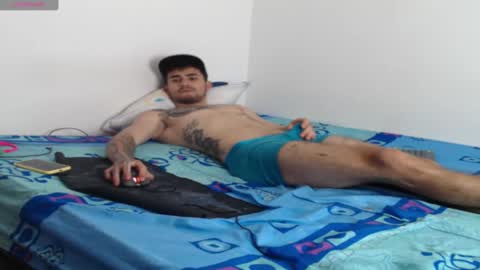 Axel online show from March 10, 2025, 9:40 pm