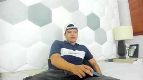 Snapshot of axel_forte chatting on March 19, 2026, 1:37 pm Axel Forte online show from March 19, 2026, 1:37 pm
