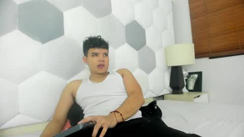 Snapshot of axel_forte chatting on April 14, 2026, 1:28 pm Axel Forte online show from April 14, 2026, 1:28 pm