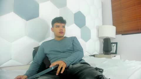 Snapshot of axel_forte chatting on April 22, 2026, 1:56 pm Axel Forte online show from April 22, 2026, 1:56 pm