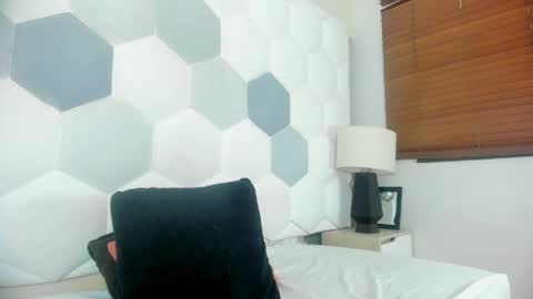 Snapshot of axel_forte chatting on April 23, 2026, 1:35 pm Axel Forte online show from April 23, 2026, 1:35 pm