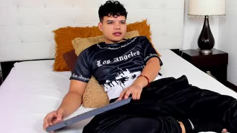 Snapshot of axel_forte chatting on May 14, 2026, 1:40 pm Axel Forte online show from May 14, 2026, 1:40 pm