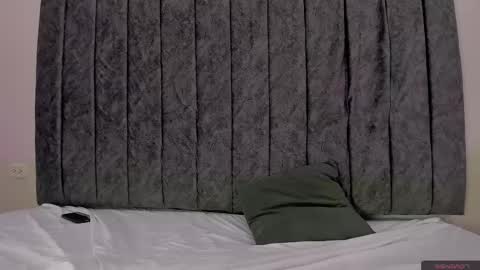 axel_grays online show from March 1, 2025, 4:22 pm