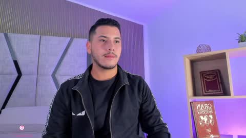 axel_grey_ online show from April 6, 2026, 12:50 pm