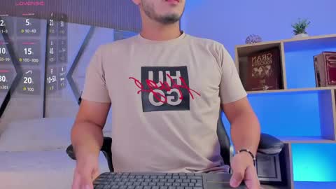 axel_grey_ online show from April 23, 2026, 1:57 pm