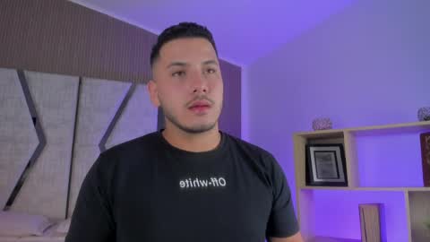 axel_grey_ online show from May 26, 2026, 12:34 pm