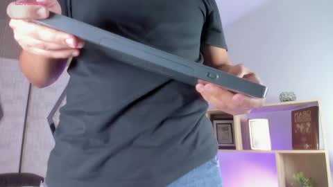 Snapshot of axel_grey_ chatting on May 28, 2026, 12:13 pm axel_grey_ online show from May 28, 2026, 12:13 pm