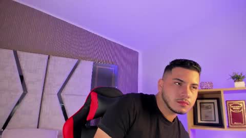 Snapshot of axel_grey_ chatting on July 8, 2026, 12:31 pm axel_grey_ online show from July 8, 2026, 12:31 pm