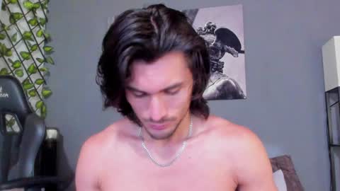 Snapshot of axel_owen chatting on January 15, 2025, 10:02 pm Axel online show from January 15, 2025, 10:02 pm