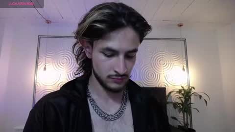 Axel  online show from July 4, 2026, 3:51 pm