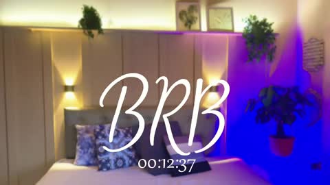Axel  online show from April 18, 2026, 1:04 pm