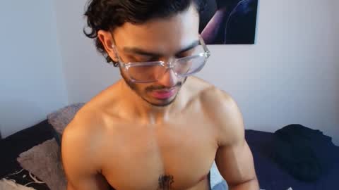 axel stein NEW ACCOUNT online show from February 20, 2026, 6:19 am