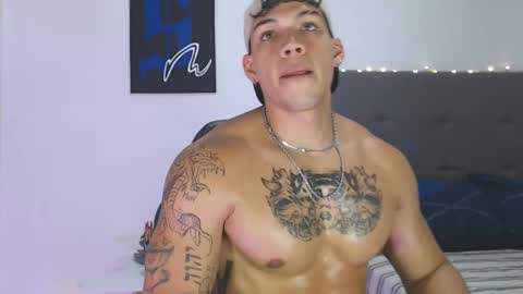INDEPENDENT MODEL  online show from December 27, 2024, 2:04 am