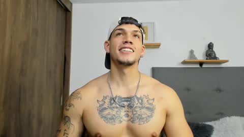 Snapshot of axel_taylor21 chatting on September 20, 2025, 1:50 am INDEPENDENT MODEL online show from September 20, 2025, 1:50 am